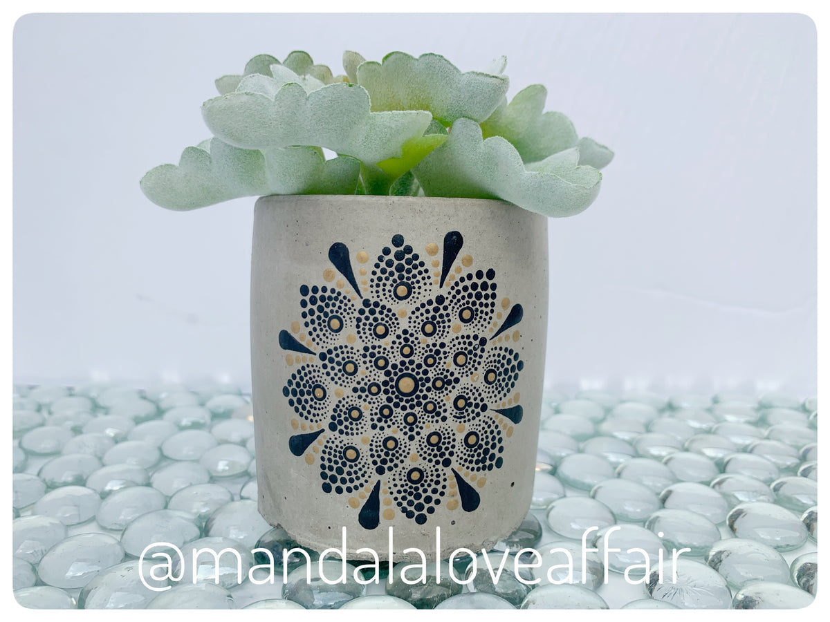 IMPERFECT: Dot Mandala Cement Planter - Black & Gold ...