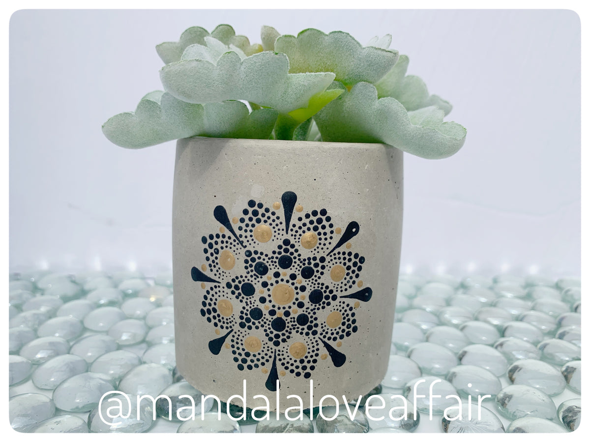 Dot Mandala Cement Planter - Black & Gold – MandalaLoveAffairCanada